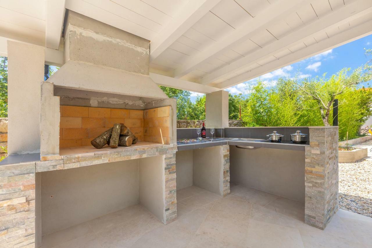 Holiday House Kai With Private Pool Pinezići Εξωτερικό φωτογραφία